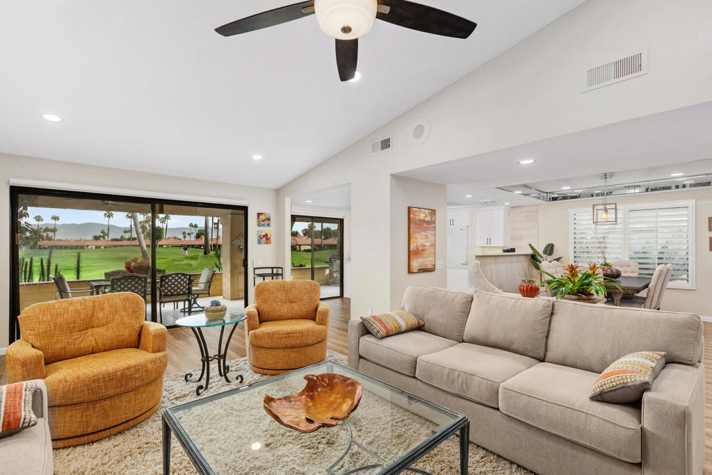 122 S Camino Arroyo S