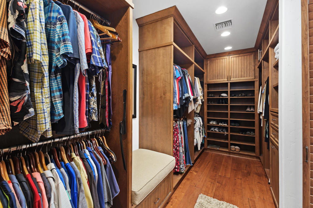 50200 Hidden Valley Trail S