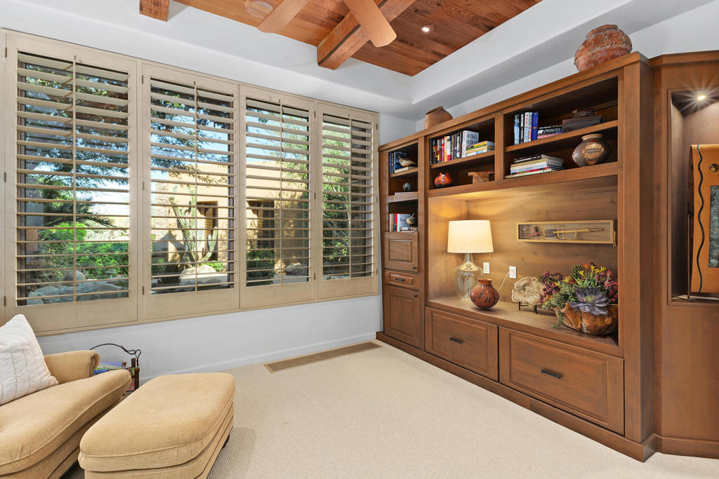 50200 Hidden Valley Trail S