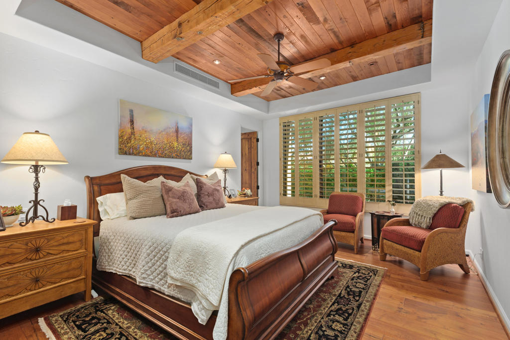 50200 Hidden Valley Trail S