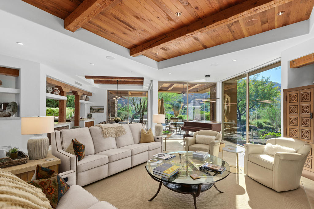 50200 Hidden Valley Trail S