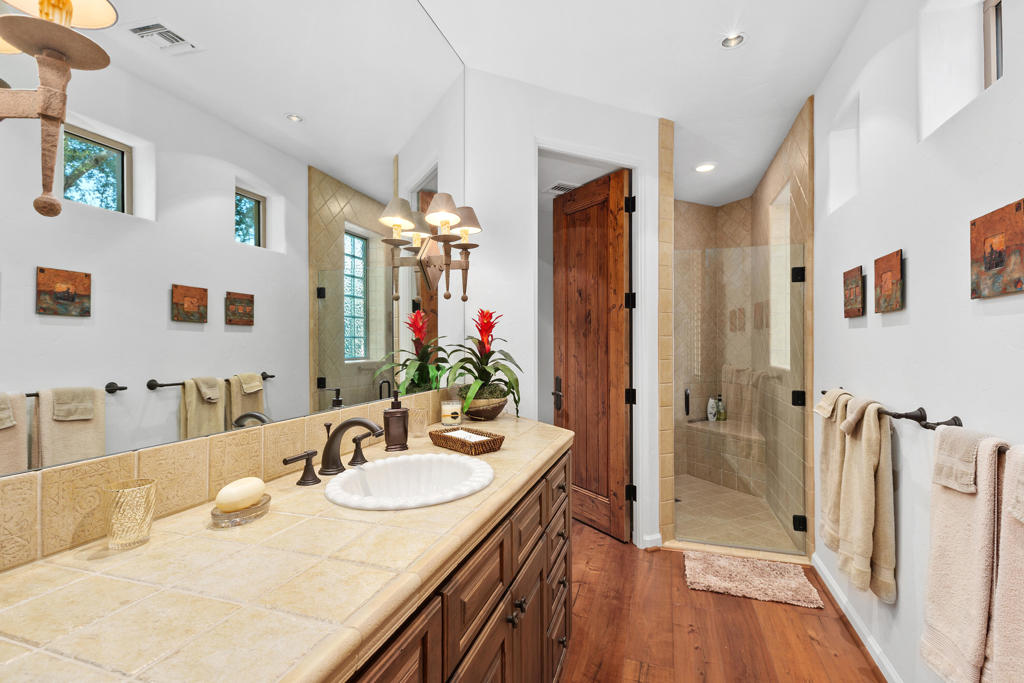 50200 Hidden Valley Trail S