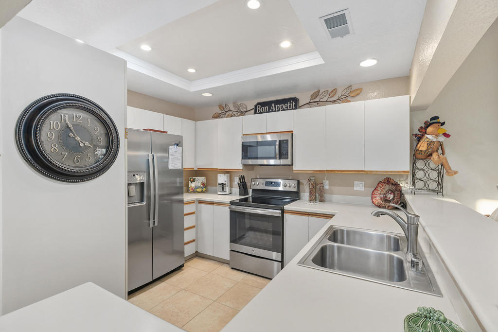 77723 Woodhaven Drive S