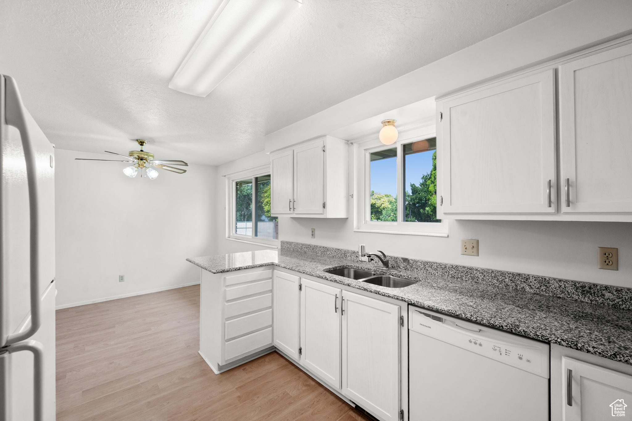 2752 W SANTEX CIR
