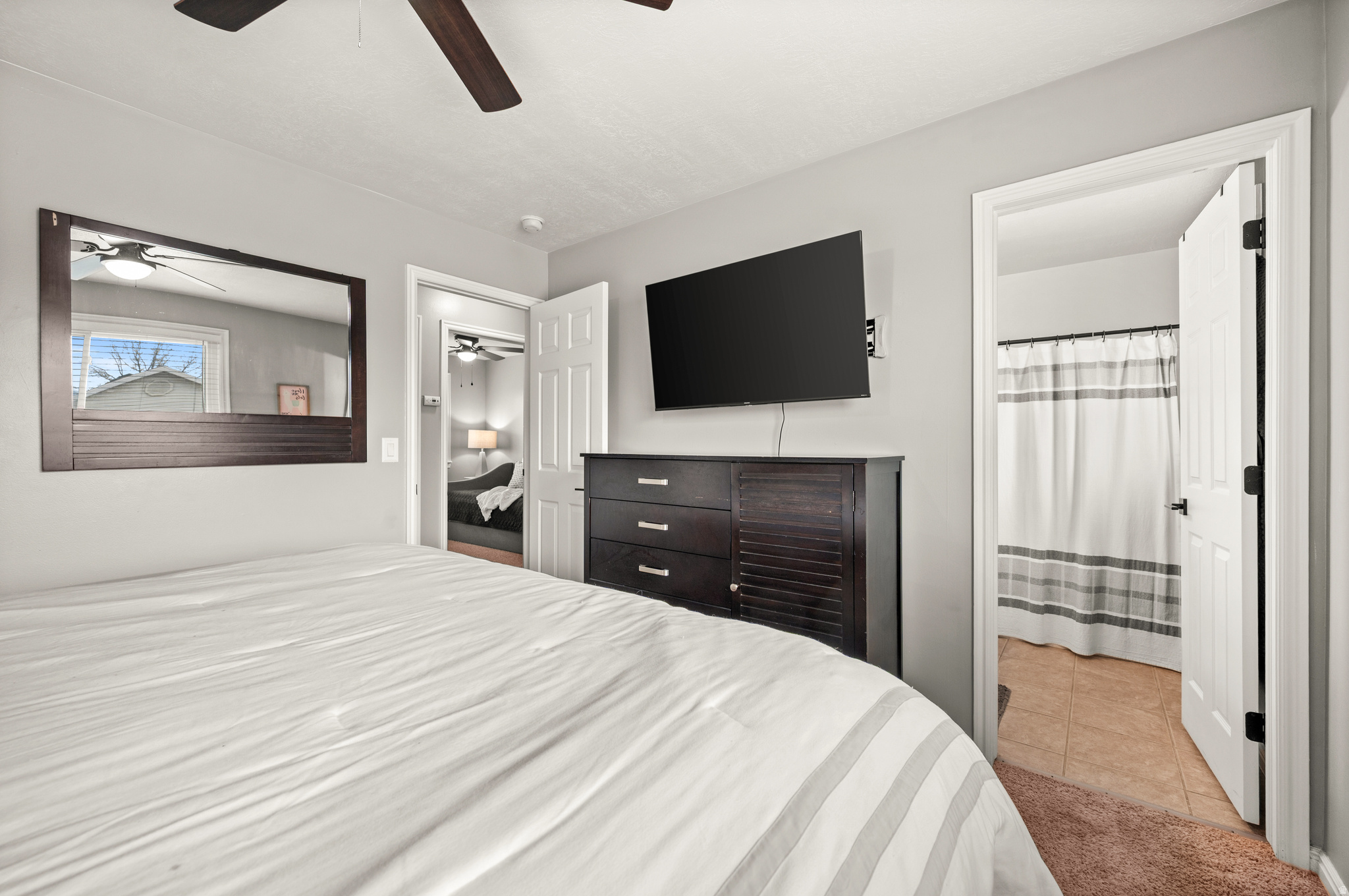 5884 S IMPRESSIONS DR