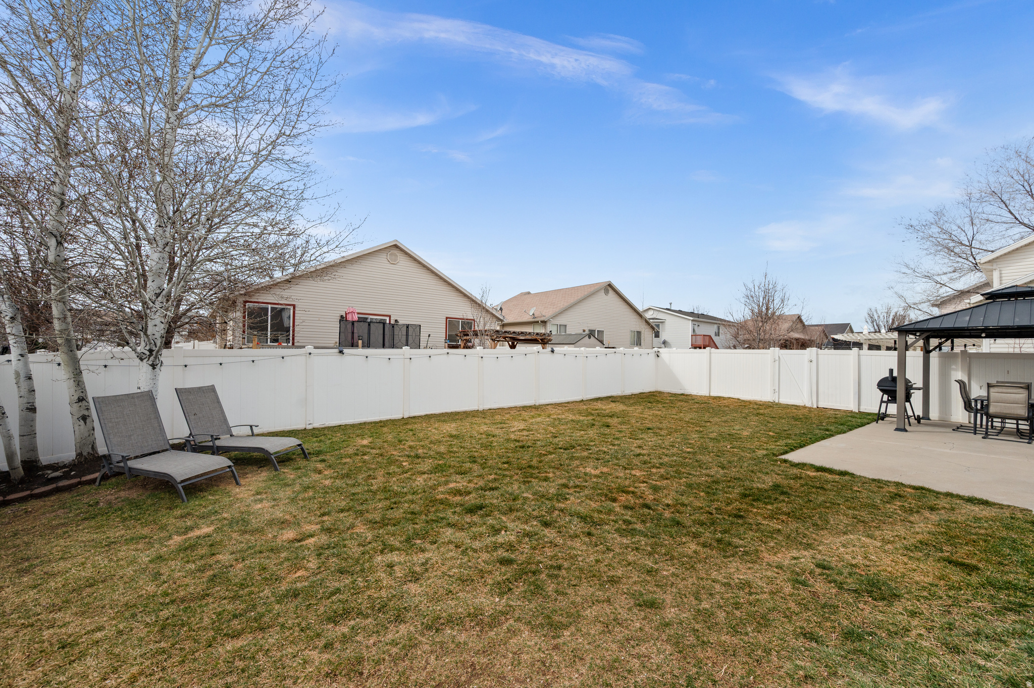 5884 S IMPRESSIONS DR