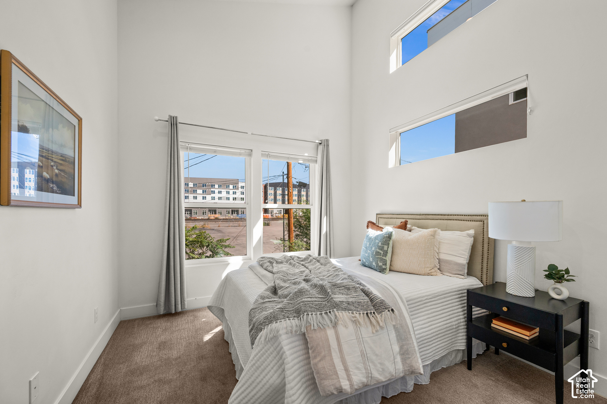 465 N BEAUMONT CT