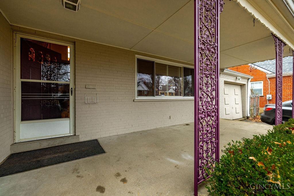 1323 Beechmeadow Lane