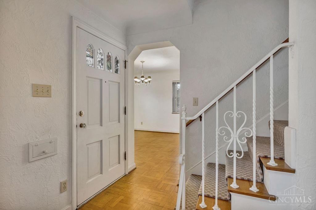 1323 Beechmeadow Lane
