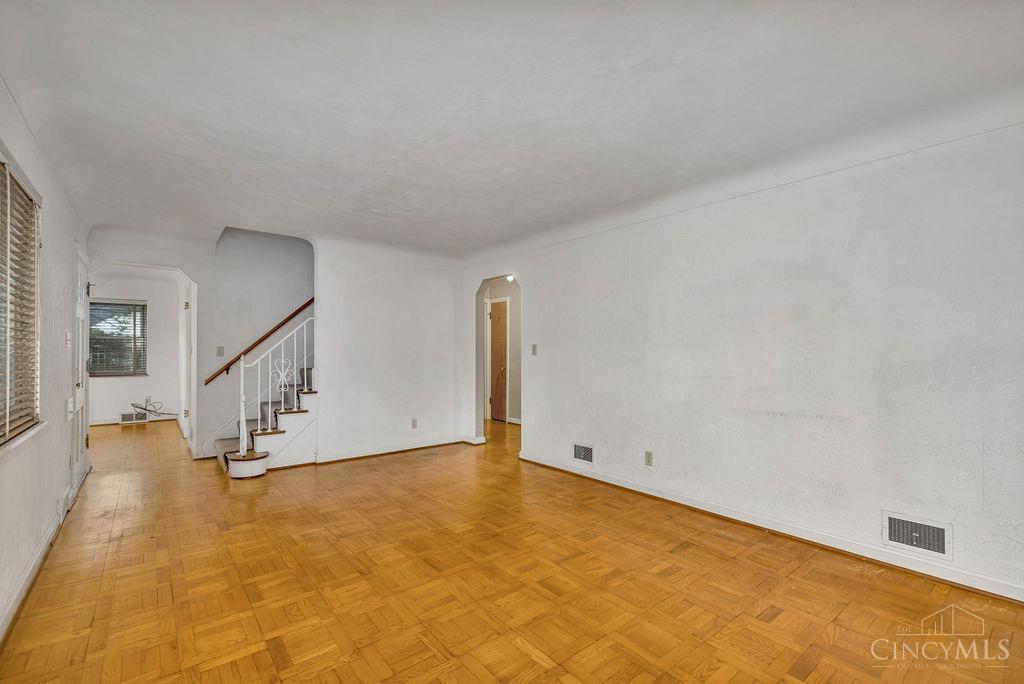 1323 Beechmeadow Lane