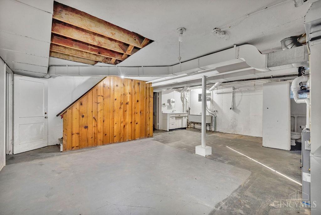1323 Beechmeadow Lane
