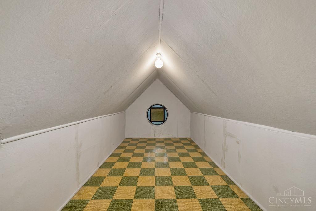 1323 Beechmeadow Lane