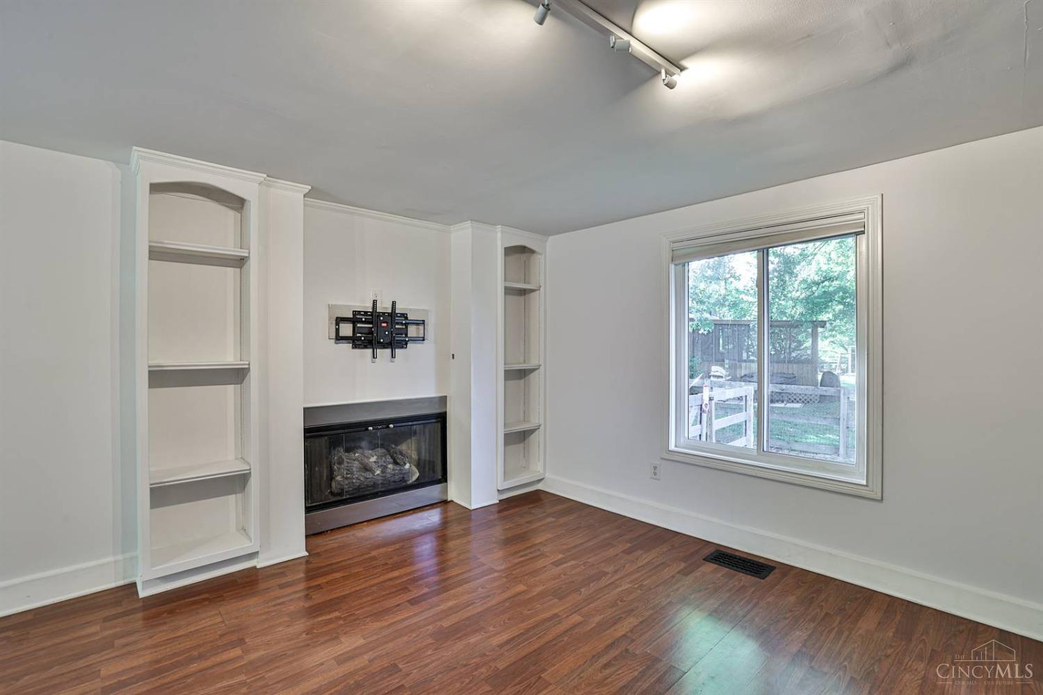 6125 Branch Hill Guinea Pike
