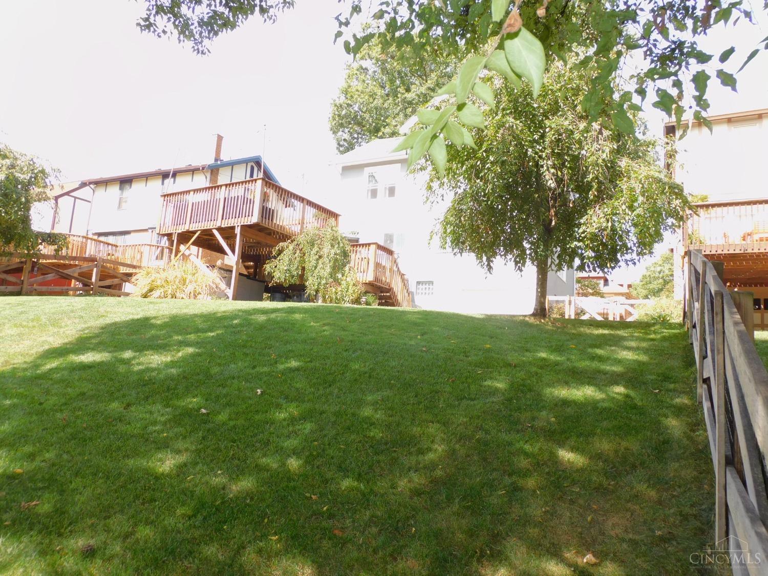 1122 Omena Place