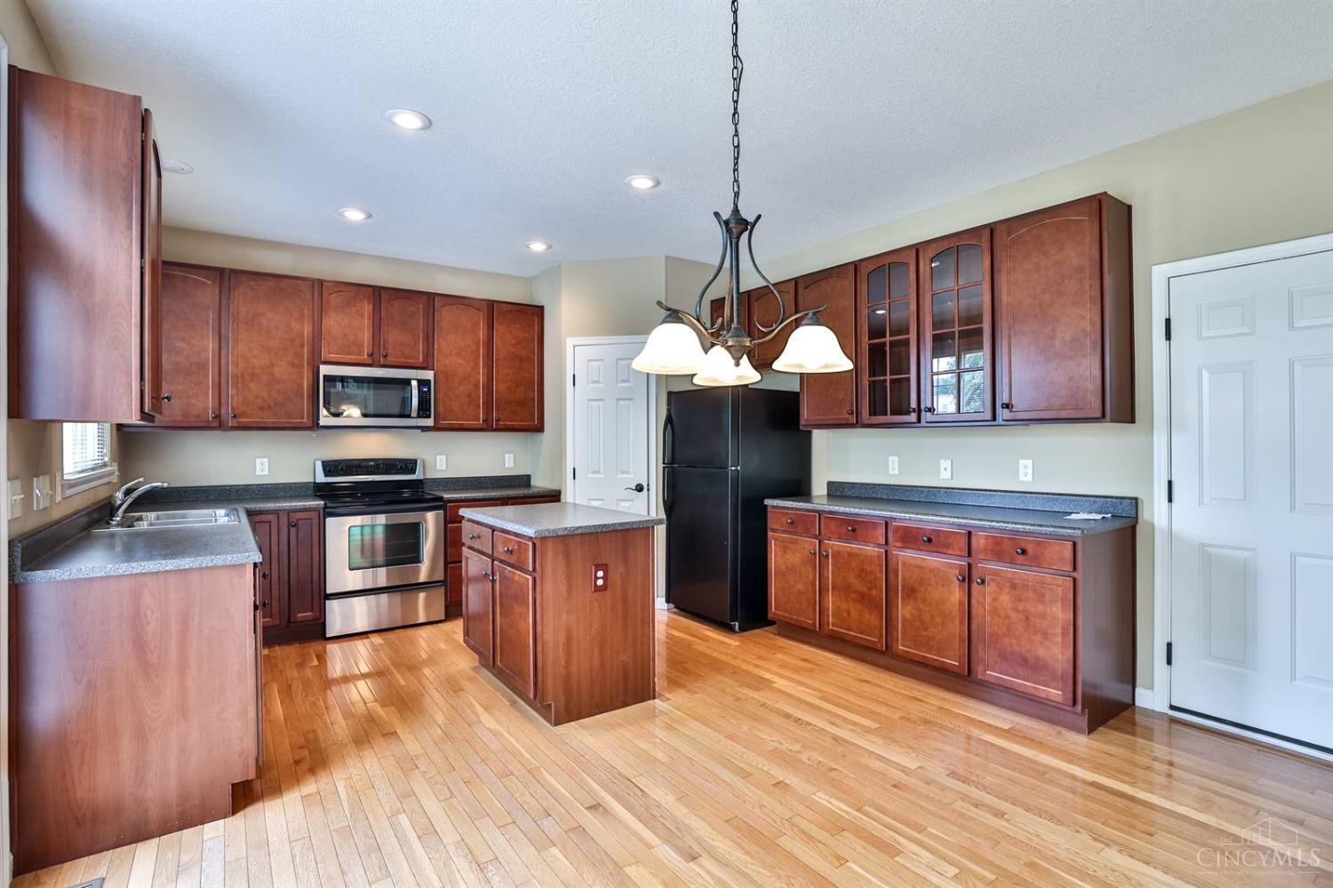 1204 Saddletop Ridge