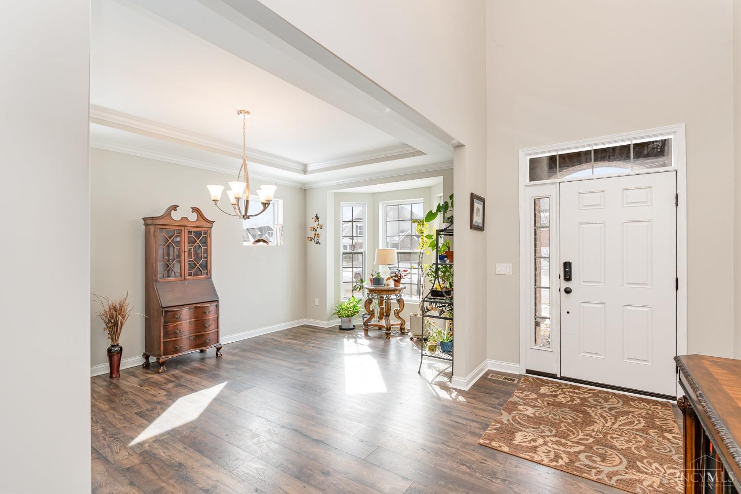 5724 Long Valley Drive