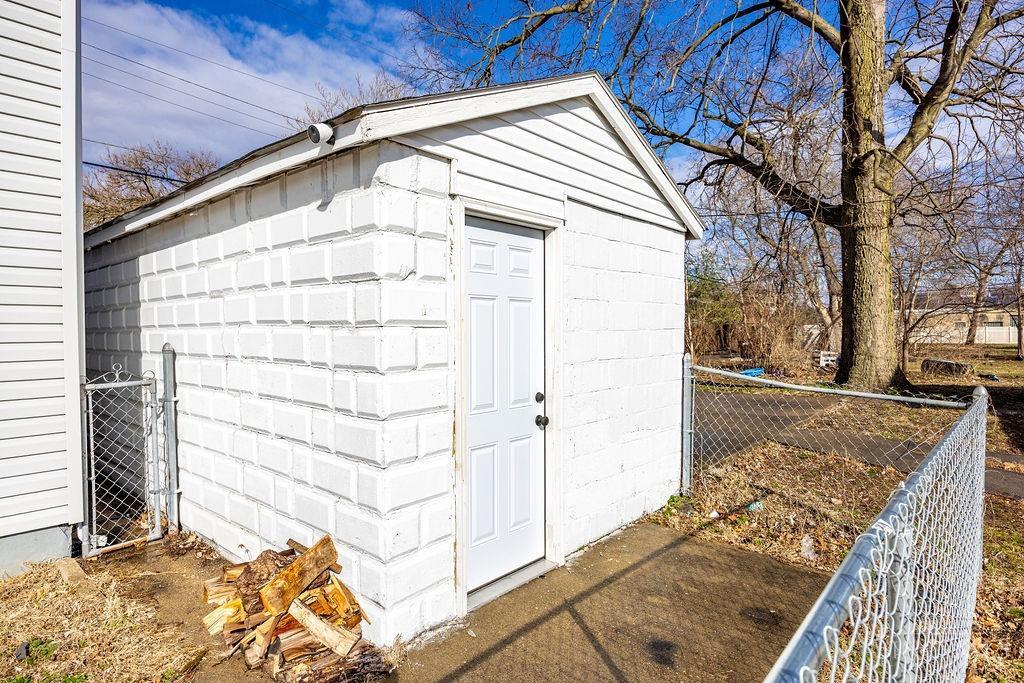 1111 Girard Avenue