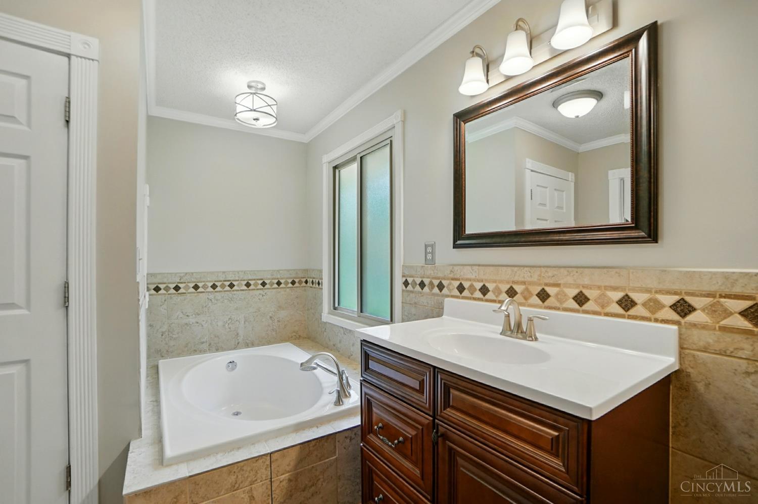 2680 Columbia Trail
