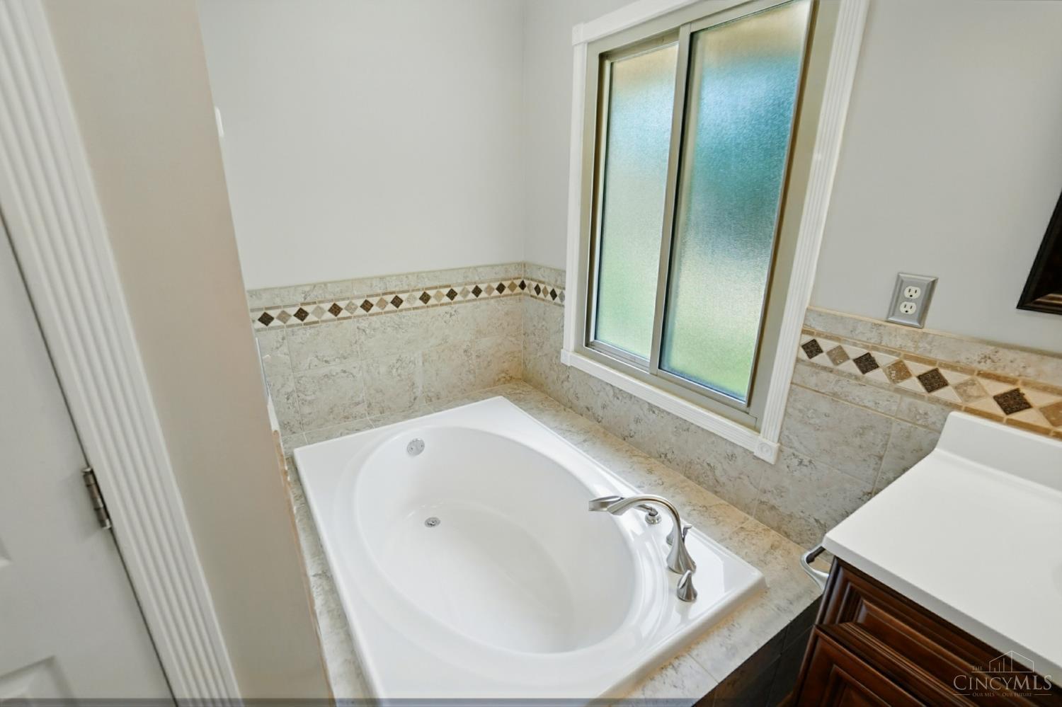 2680 Columbia Trail