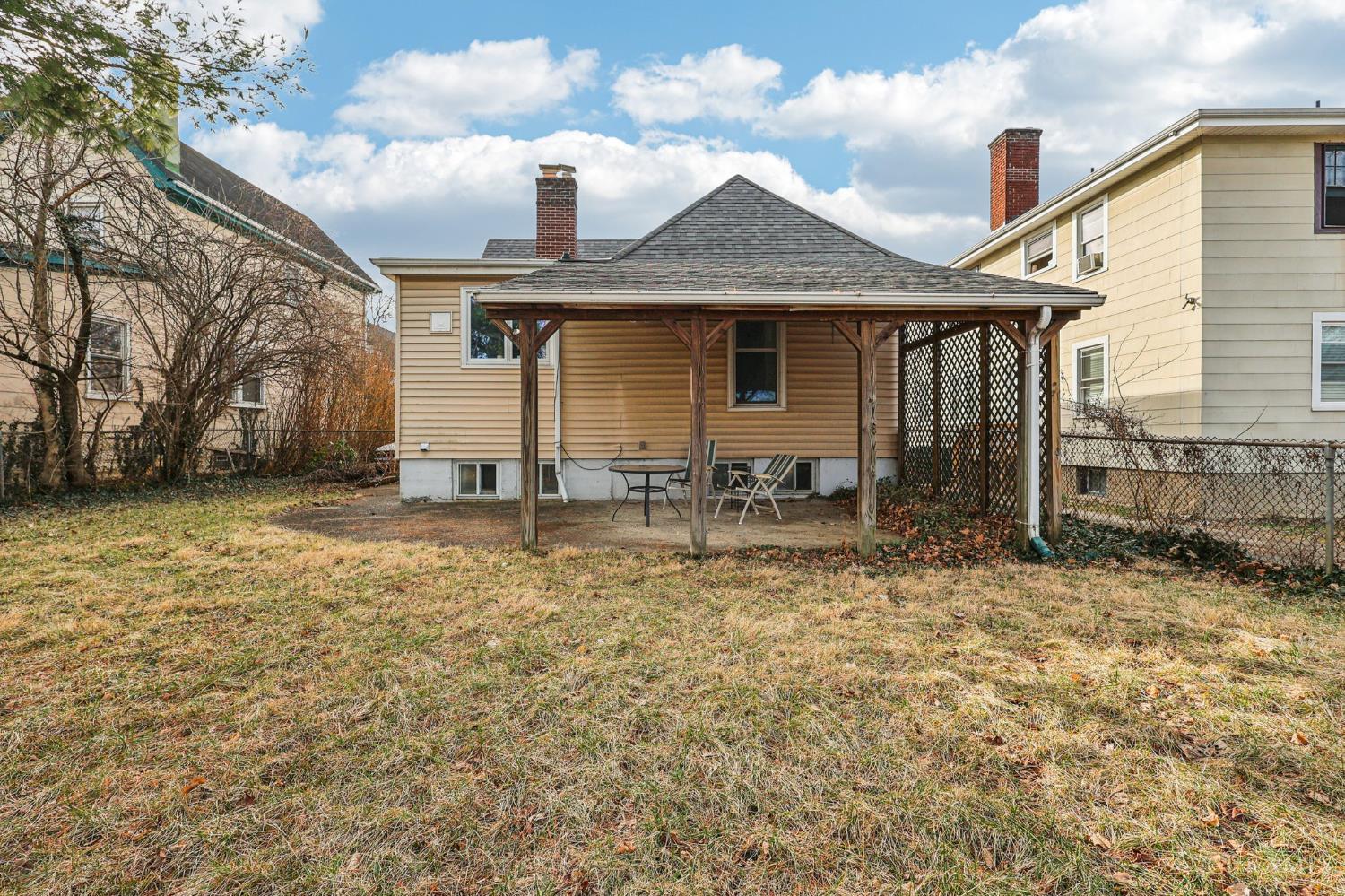 3744 Isabella Avenue