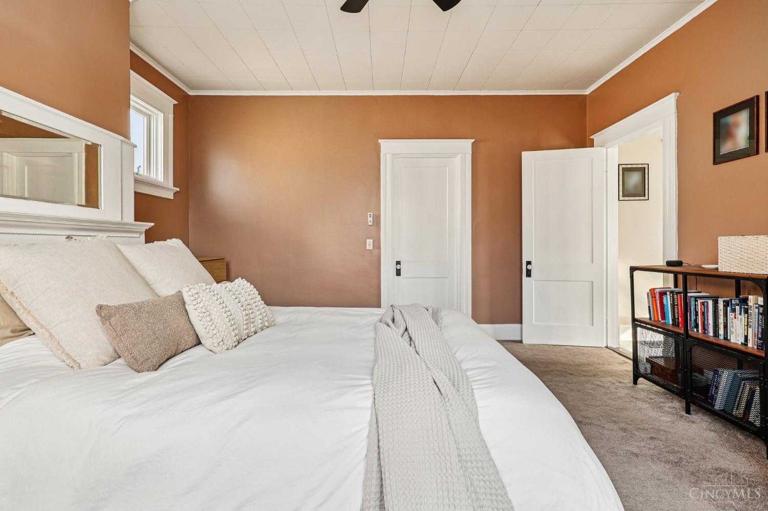 3744 Isabella Avenue