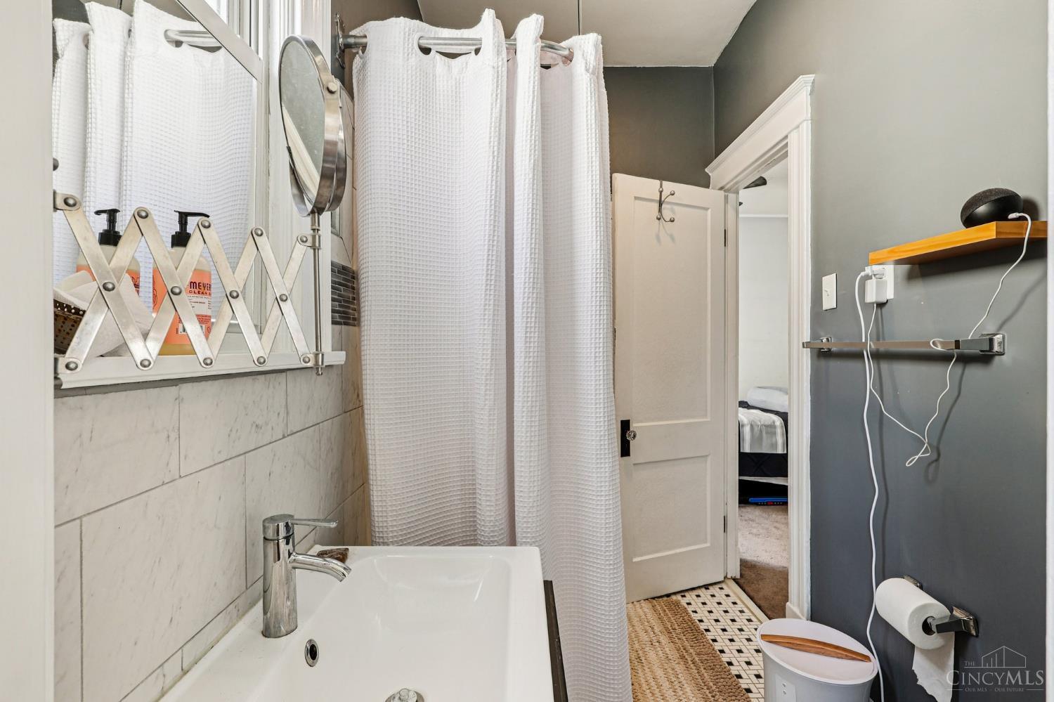 3744 Isabella Avenue