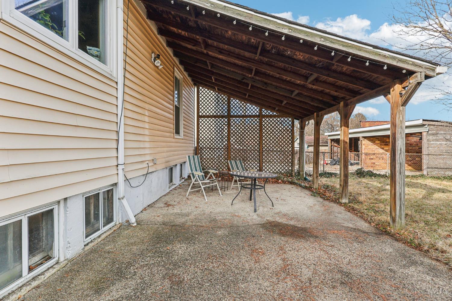 3744 Isabella Avenue