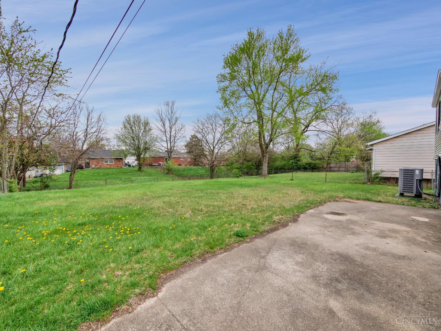 1034 W Kemper Road
