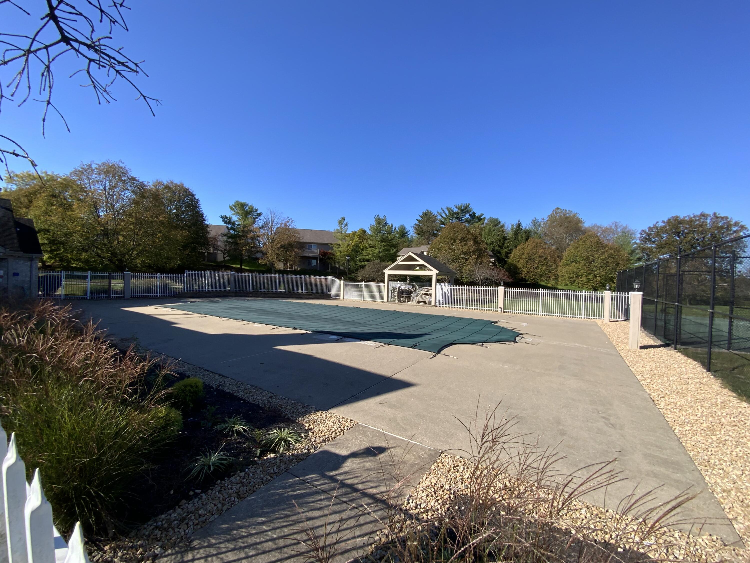 2372 Creedmore Court