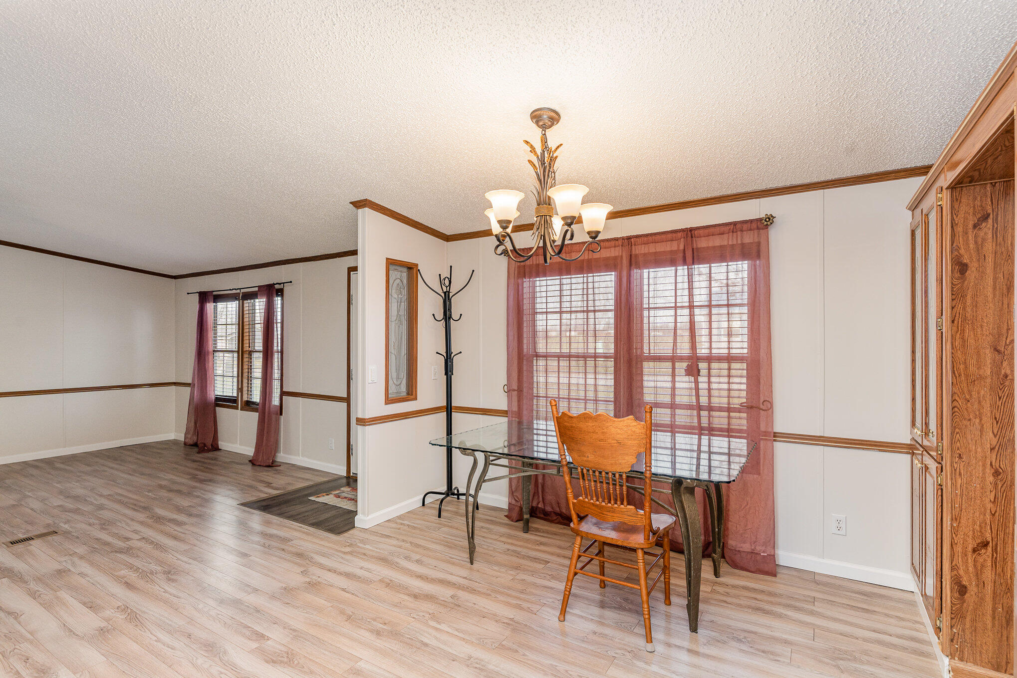 280 Eagle Ridge Drive