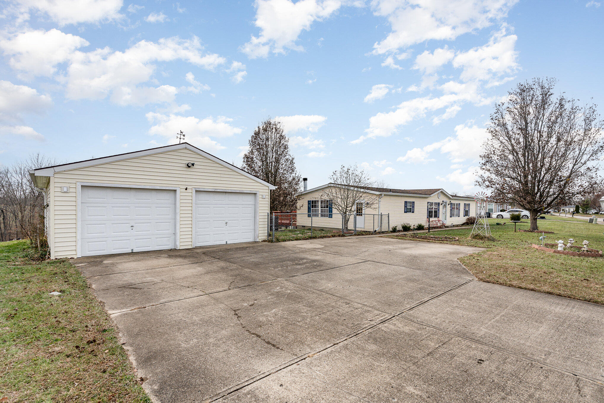 280 Eagle Ridge Drive