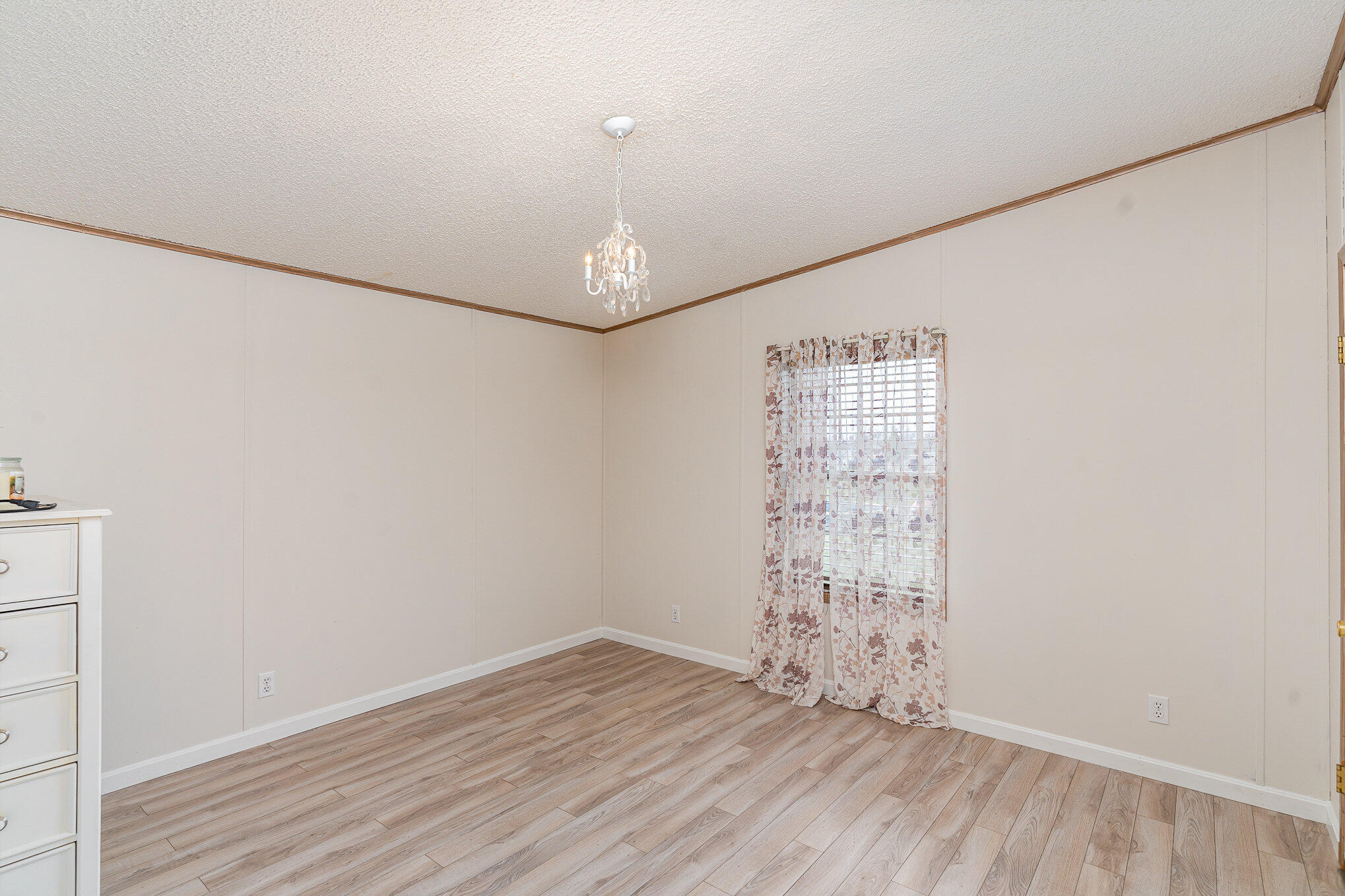 280 Eagle Ridge Drive