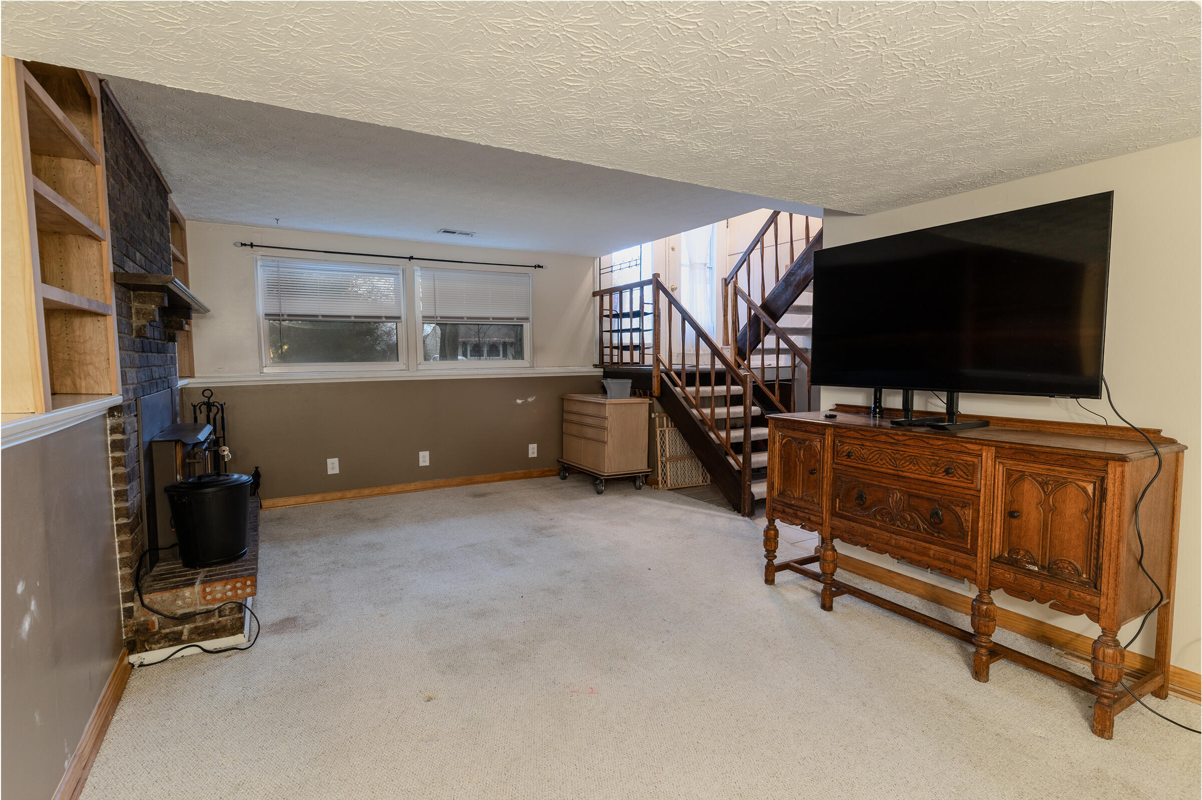 3210 Spring Valley Drive