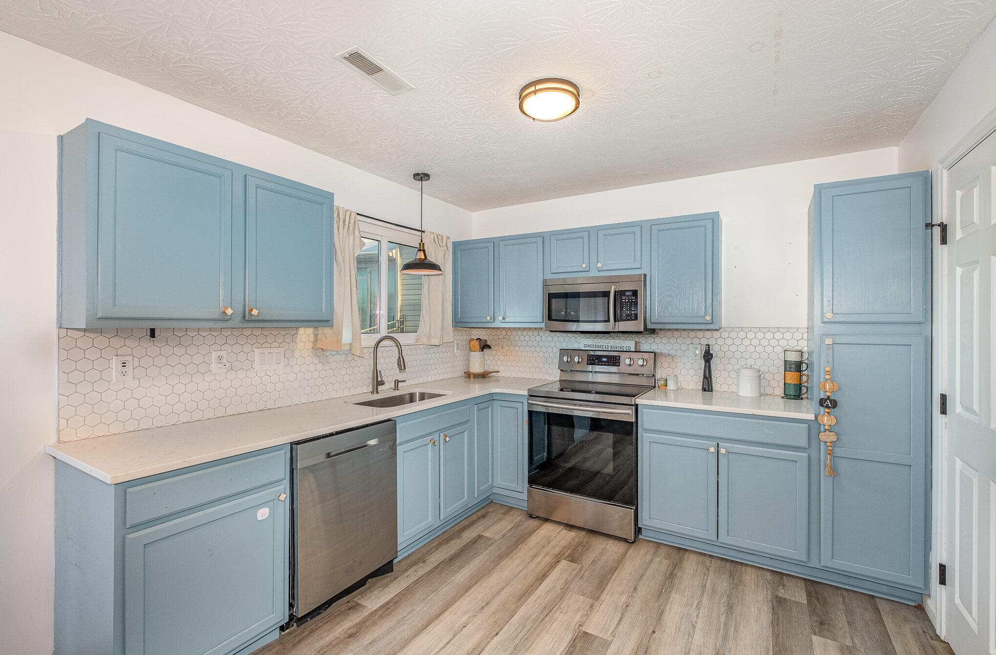 3124 Summitrun Drive