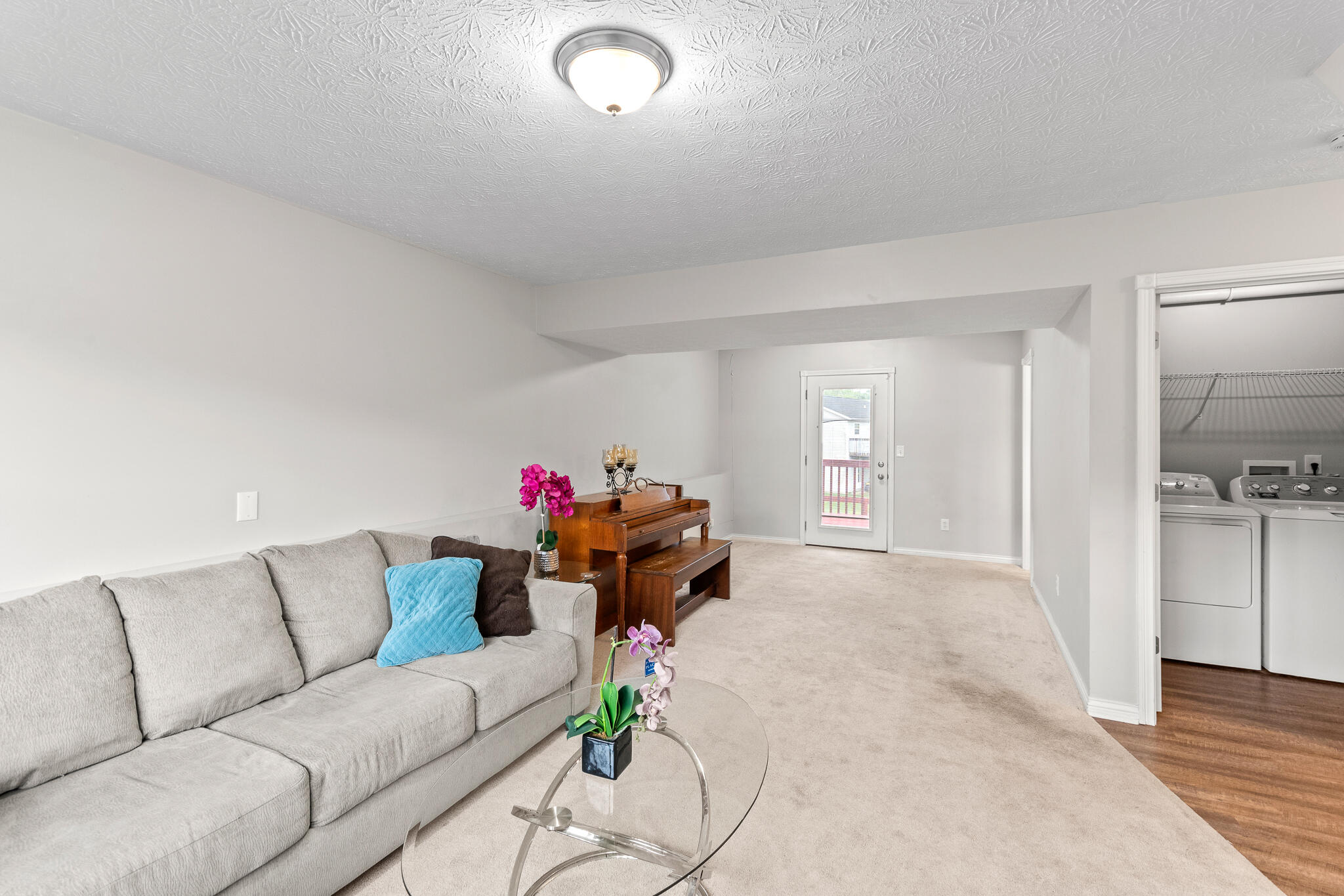 287 Redwood Drive