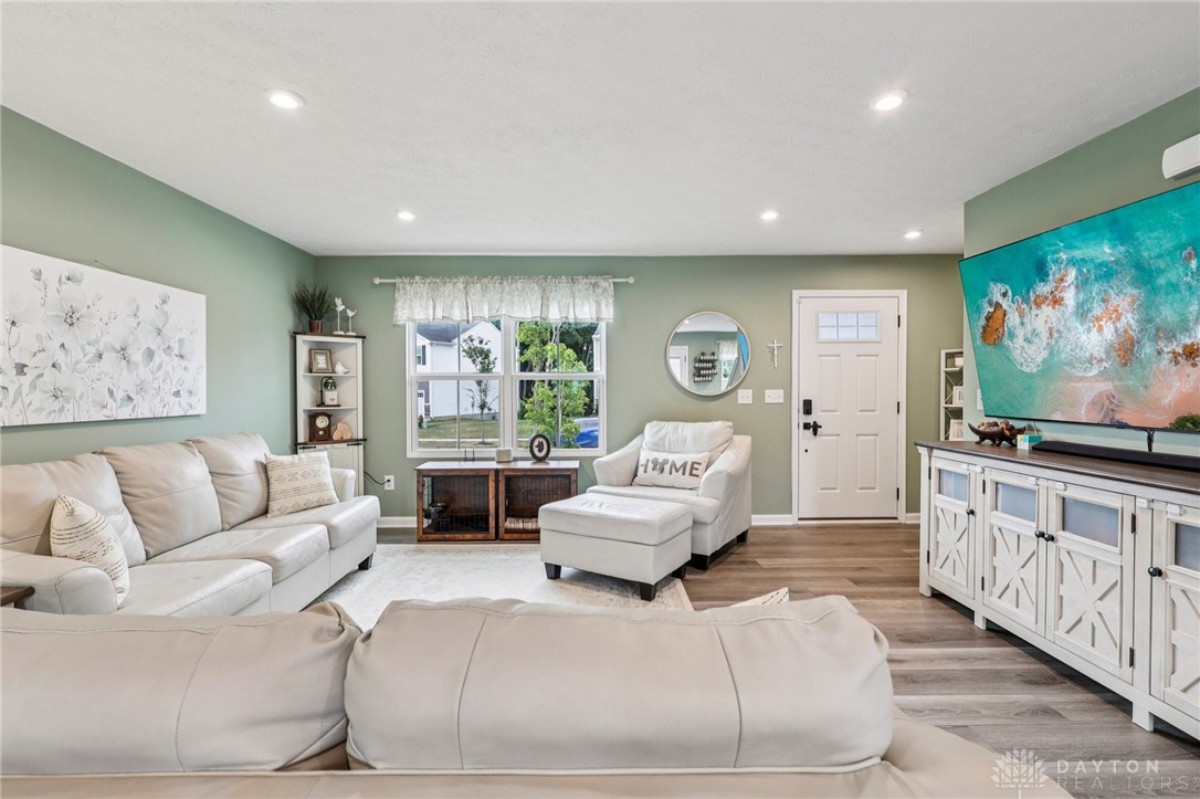 6237 Molly Joy Court