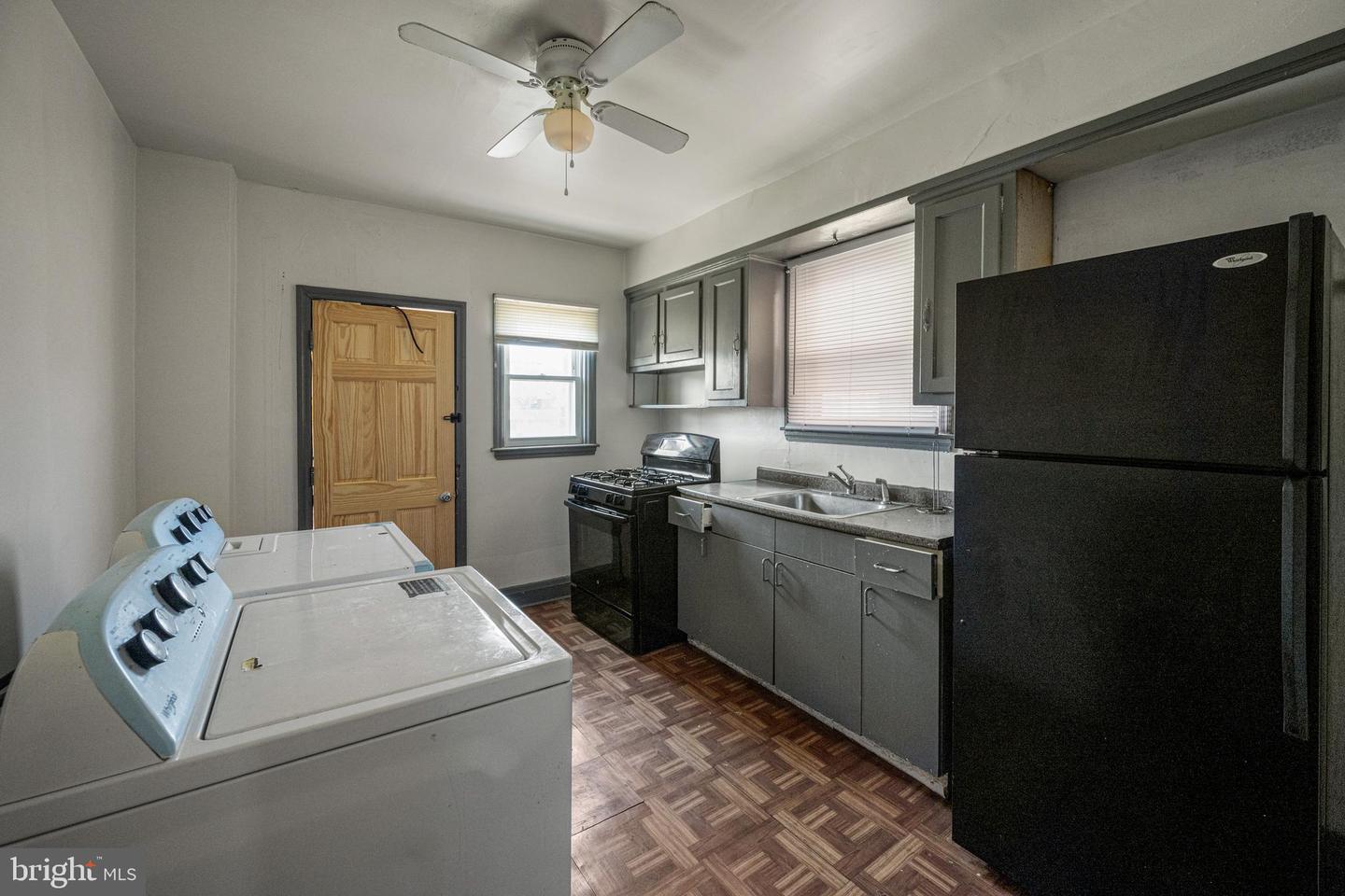 5610 Ready Ave