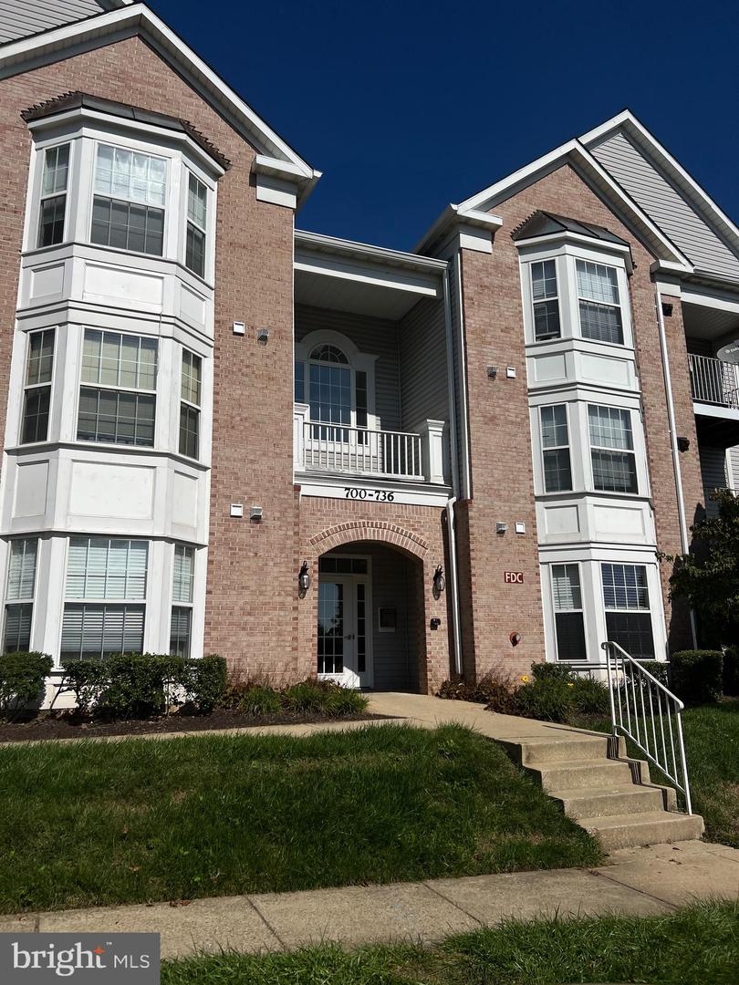 732 Kennington Rd #732