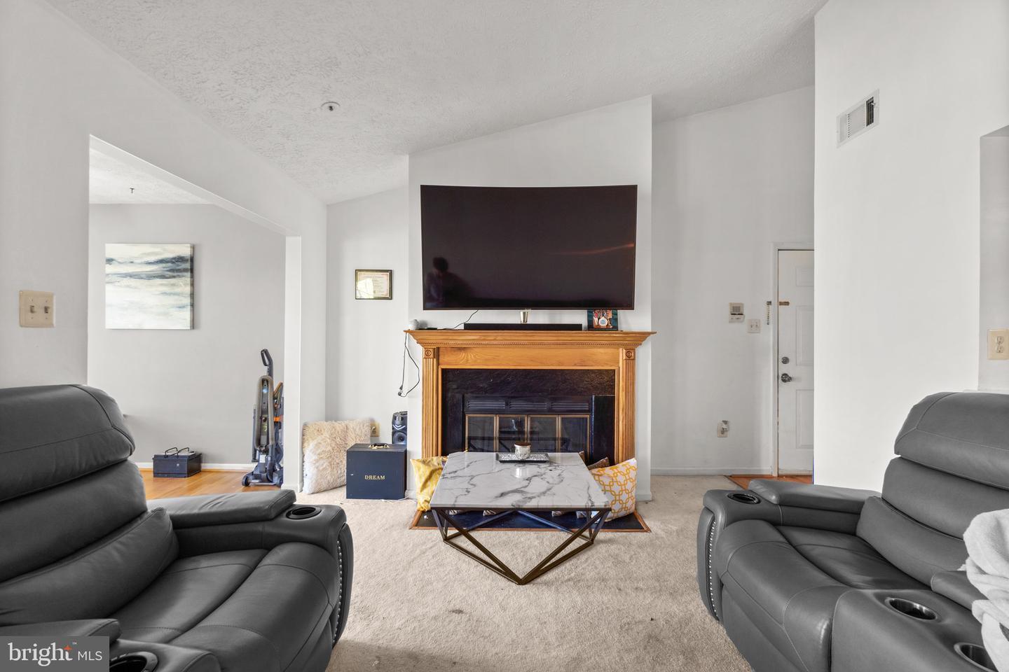 1494 Greenbriar CIRCLE Unit: 1-1494