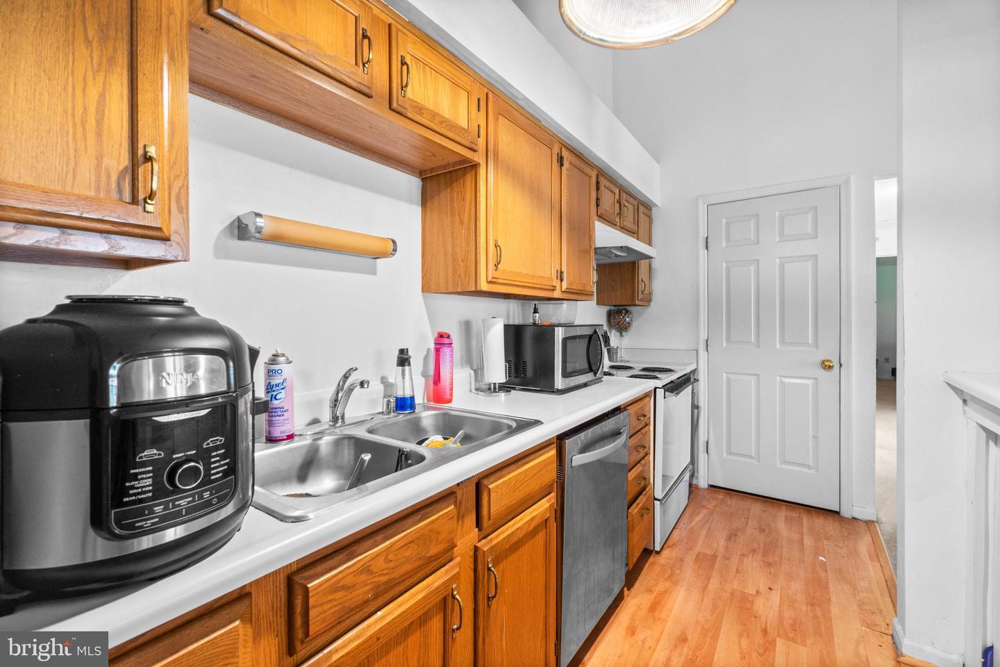 1494 Greenbriar CIRCLE Unit: 1-1494