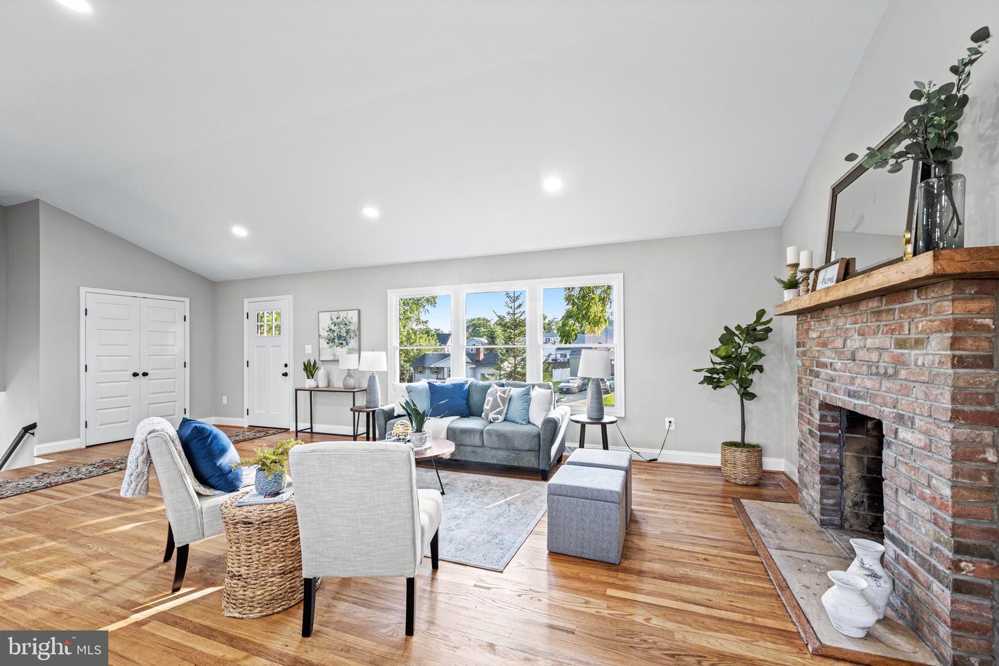 15 Arbutus AVENUE