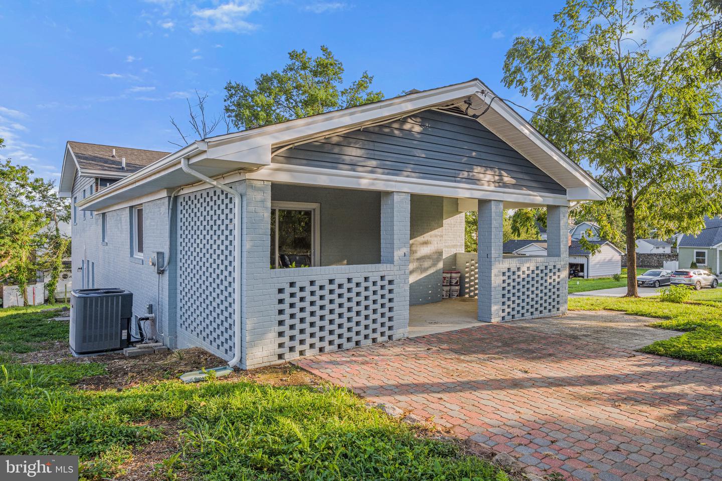 15 Arbutus AVENUE