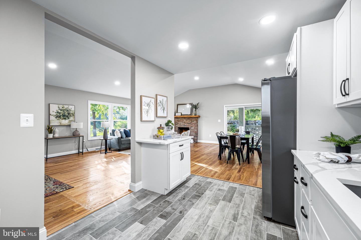15 Arbutus AVENUE