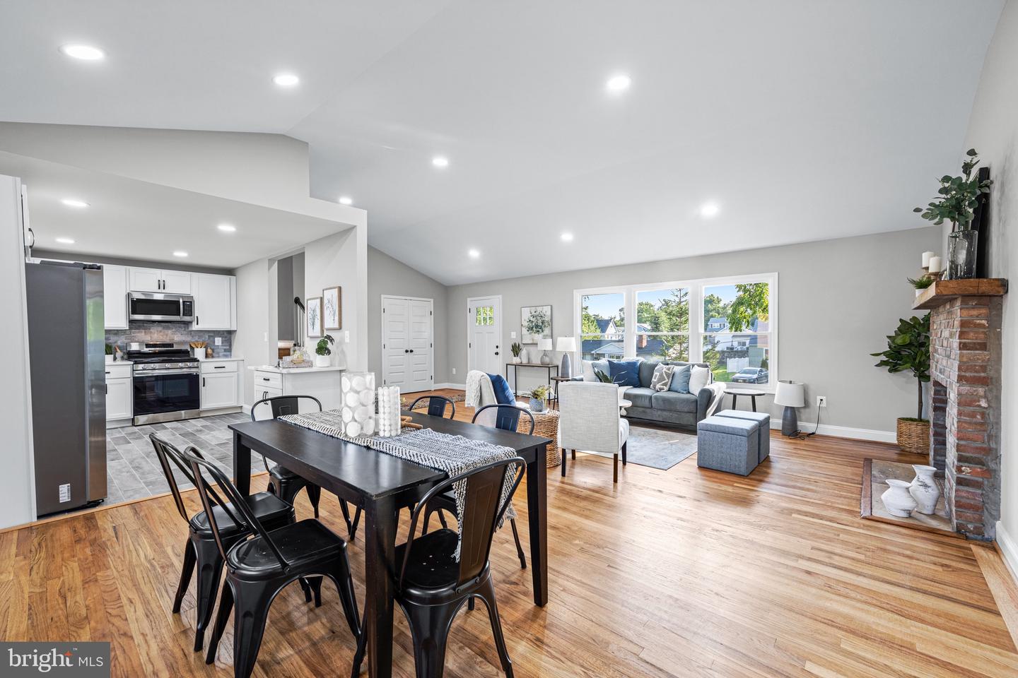 15 Arbutus AVENUE