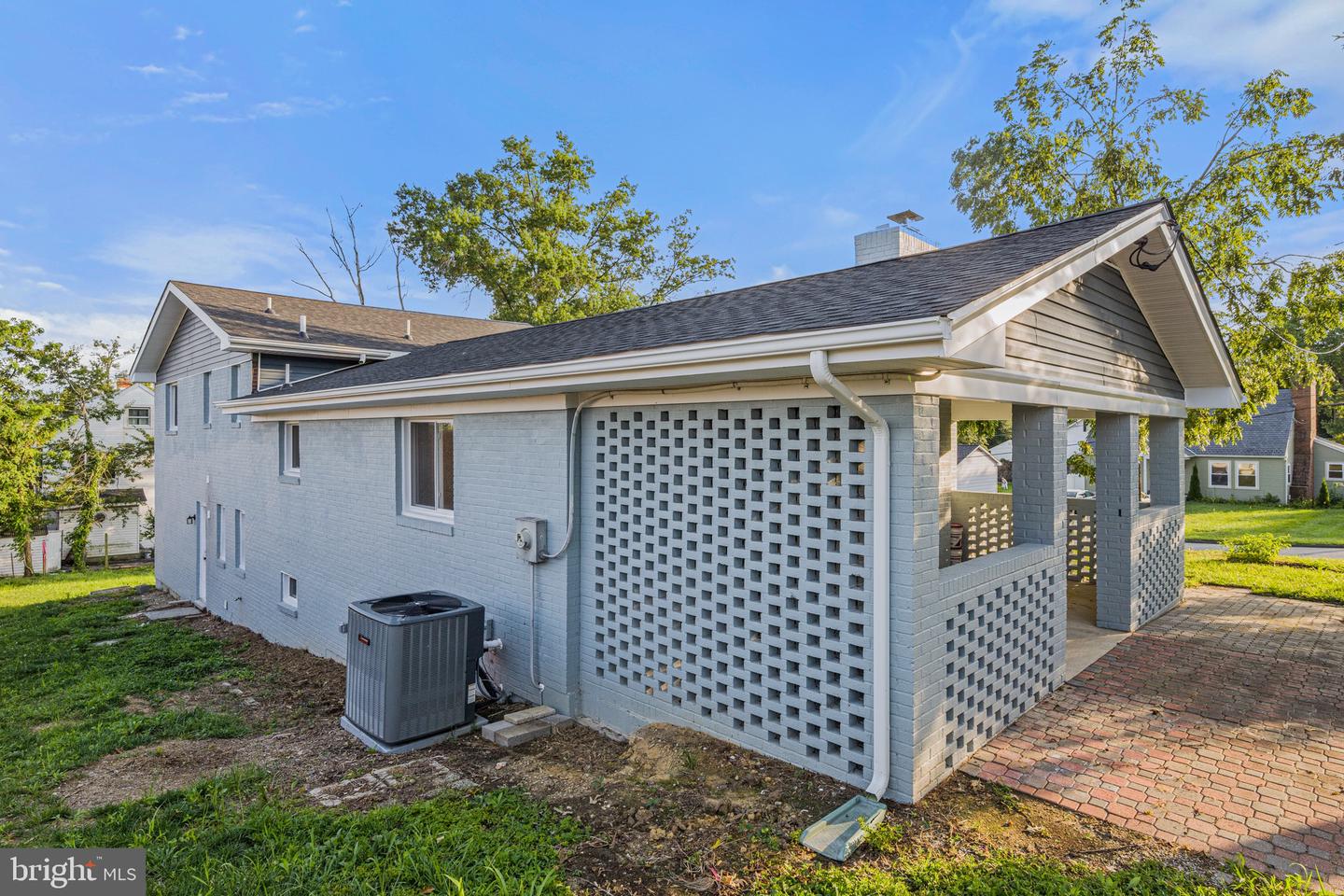 15 Arbutus AVENUE