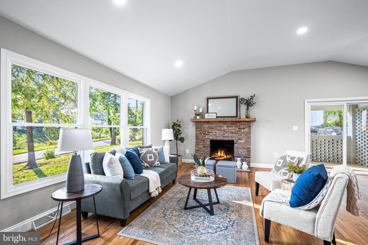 15 Arbutus AVENUE