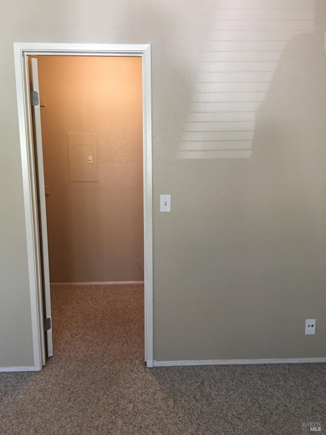 900 Cambridge Drive Unit: 96