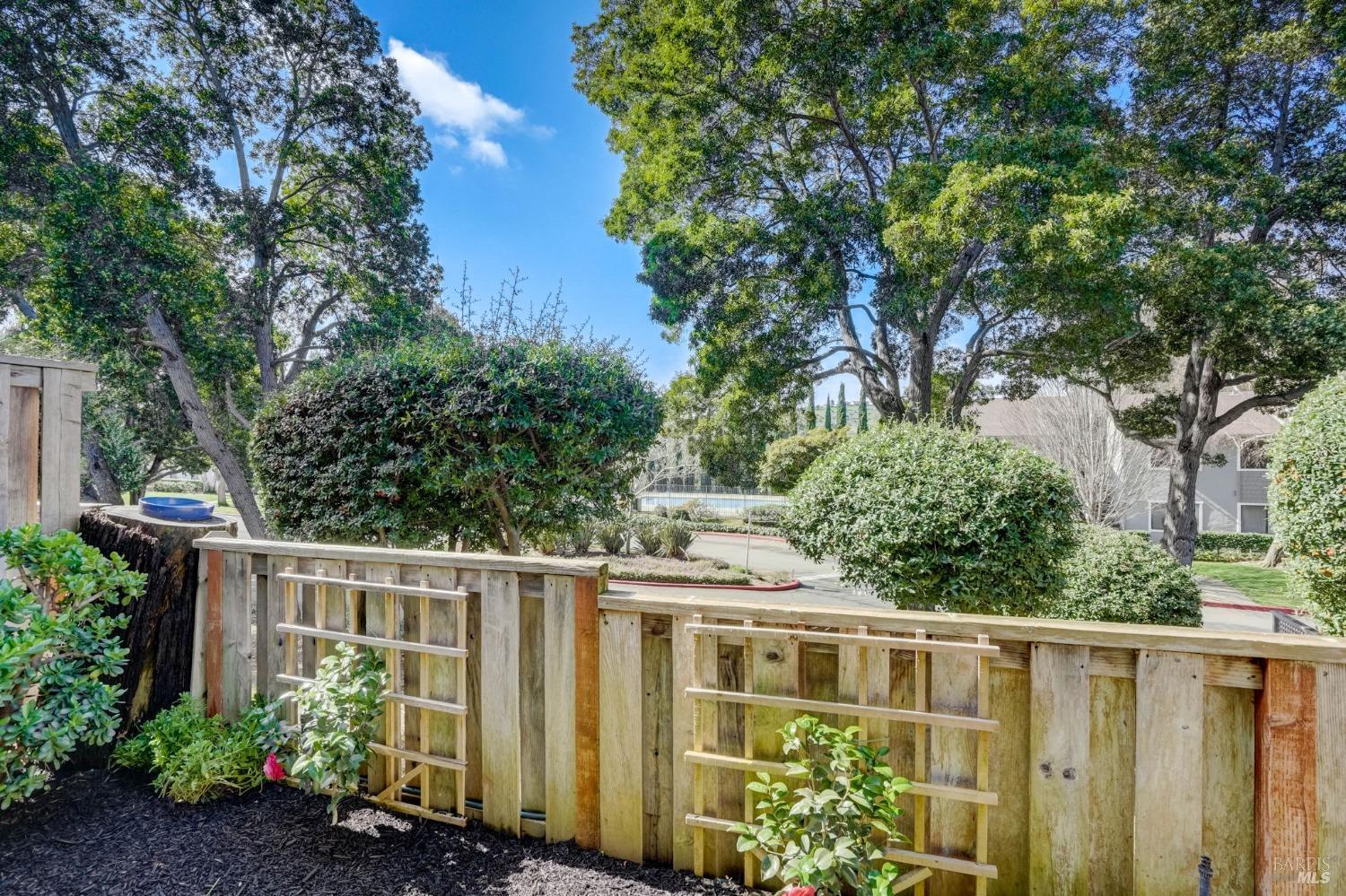 900 Cambridge Dr #133