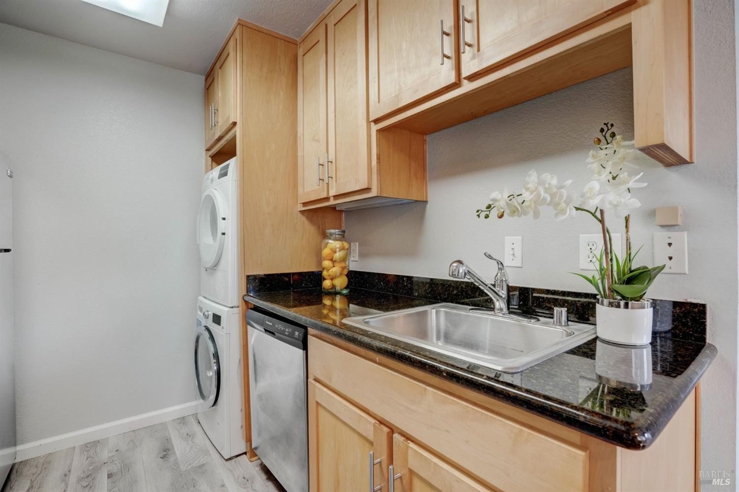 900 Cambridge Dr #133