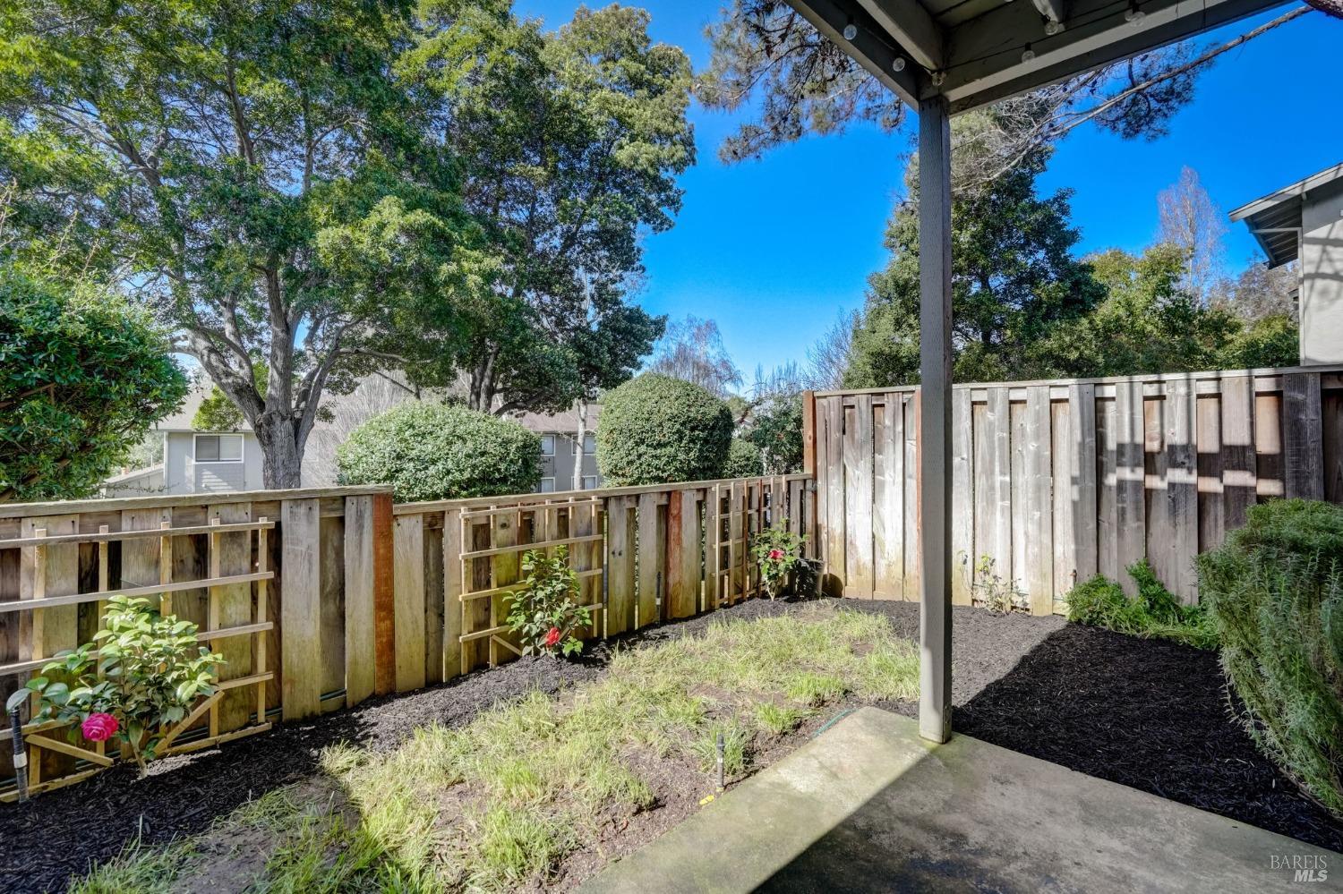 900 Cambridge Dr #133